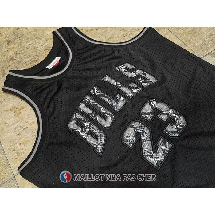 Maillot Chicago Bulls Michael Jordan NO 23 Swingman Mitchell & Ness 1997-98 Noir